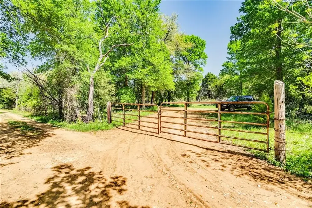 497 Mount Pleasant Road A, Cedar Creek