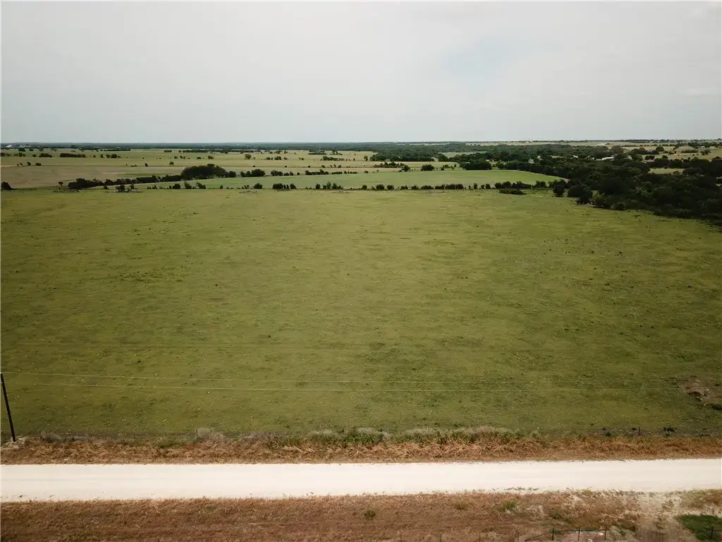 990 County Road 248, Gatesville