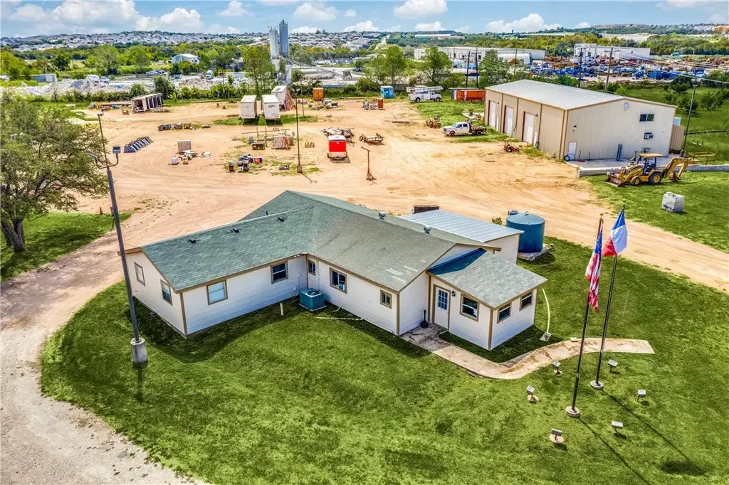 2967 Hero Way 1a, Leander