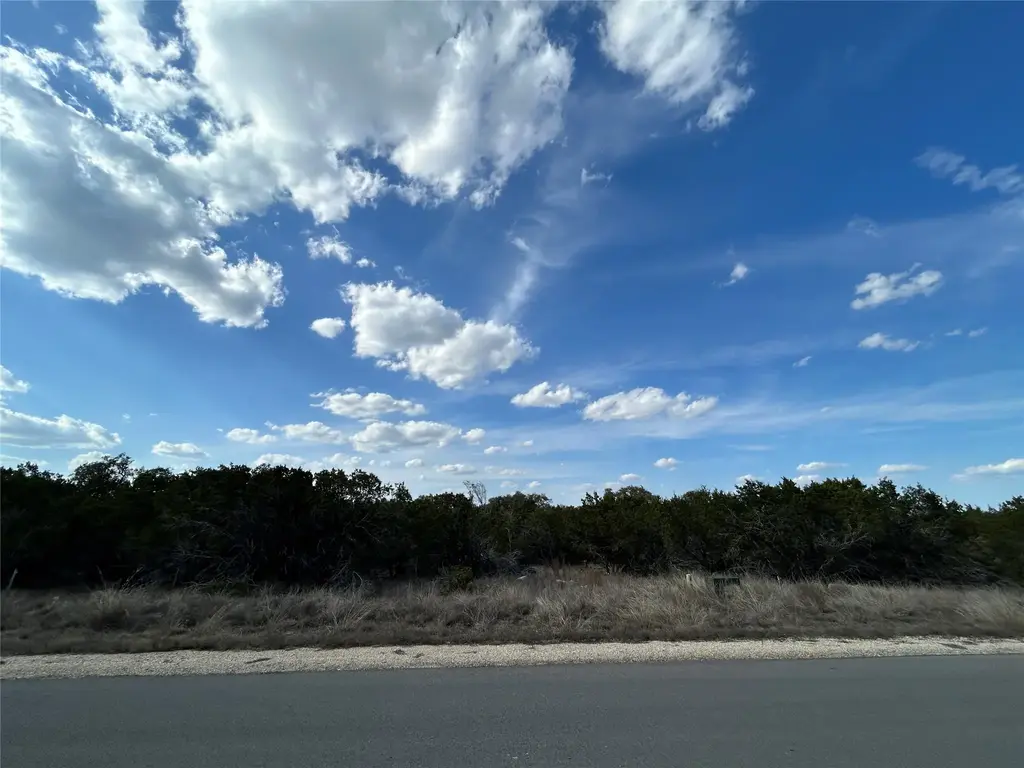 Pristine Trl/pkwy, Canyon Lake