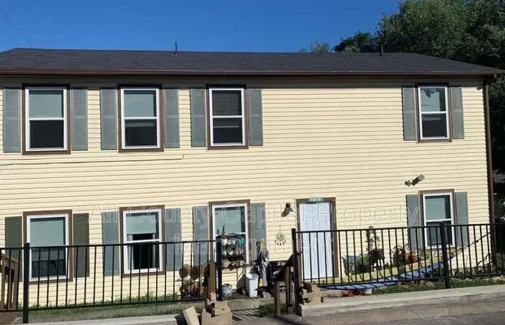 1011 Advance Street 1011, San Marcos