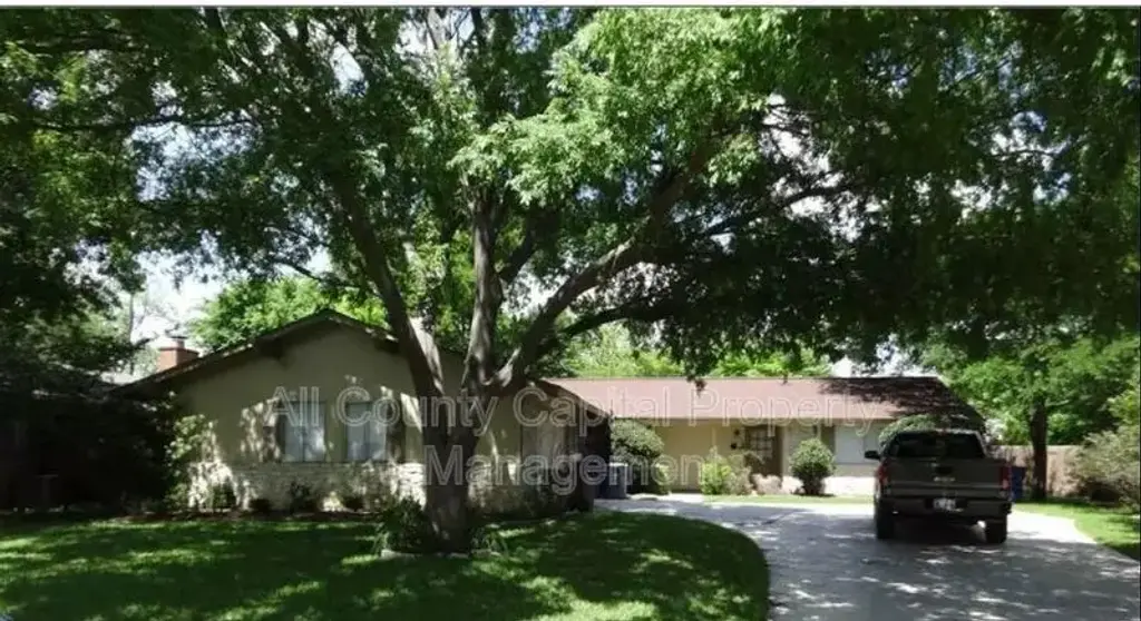 2102 Pompton Drive A, Austin