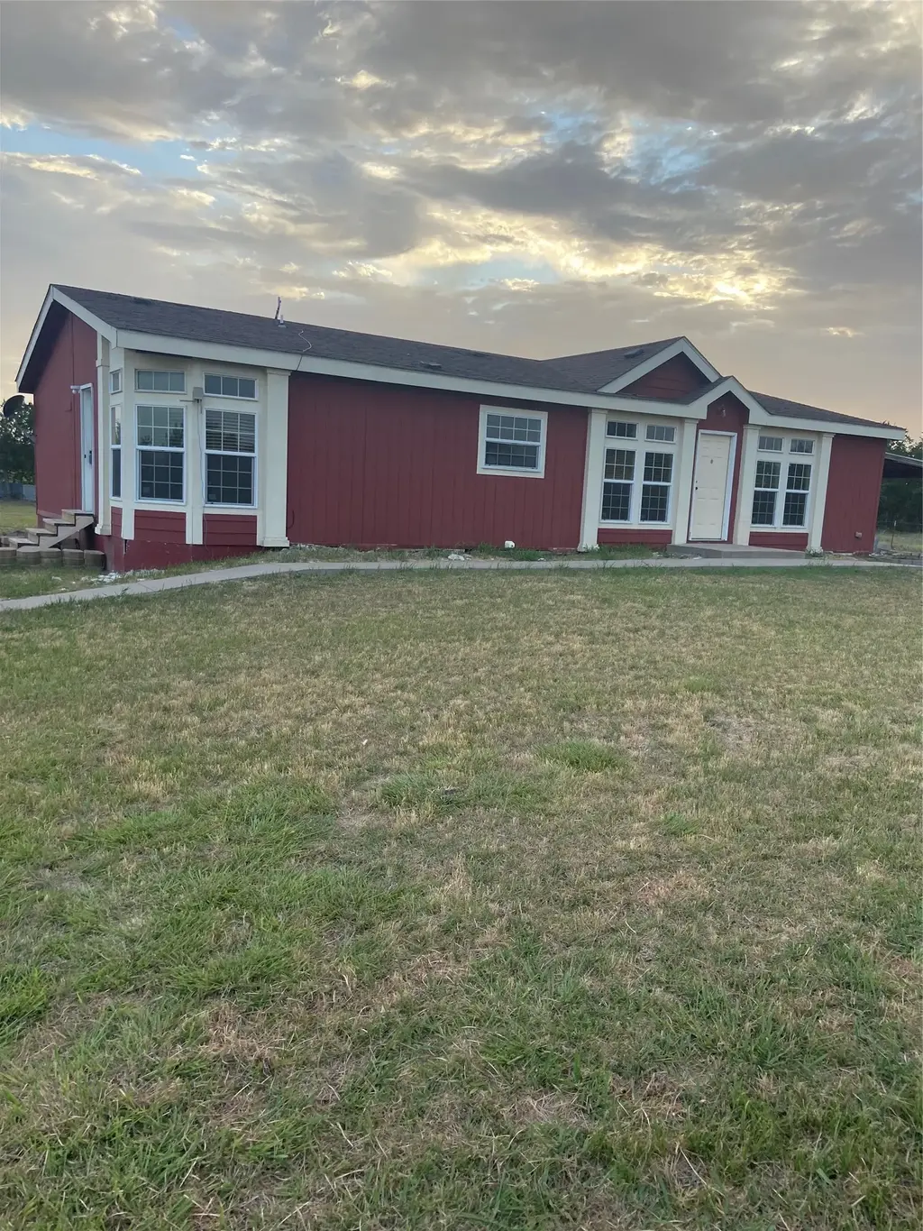 480 Private Road 948, Florence