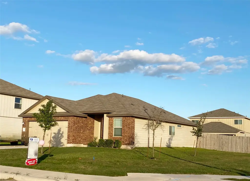 233 Red Sun Drive, Kyle