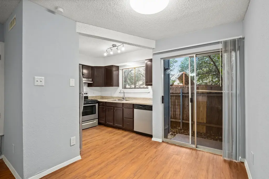 3415 Menchaca Road 101, Austin
