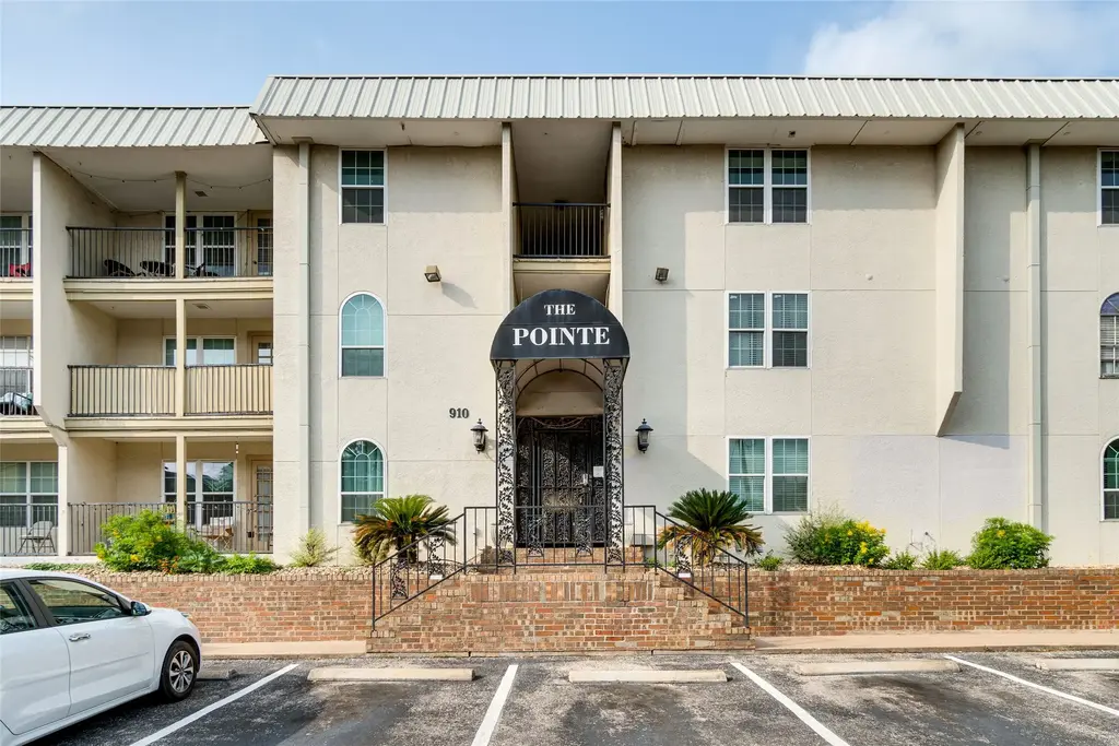 910 Duncan Lane 48, Austin