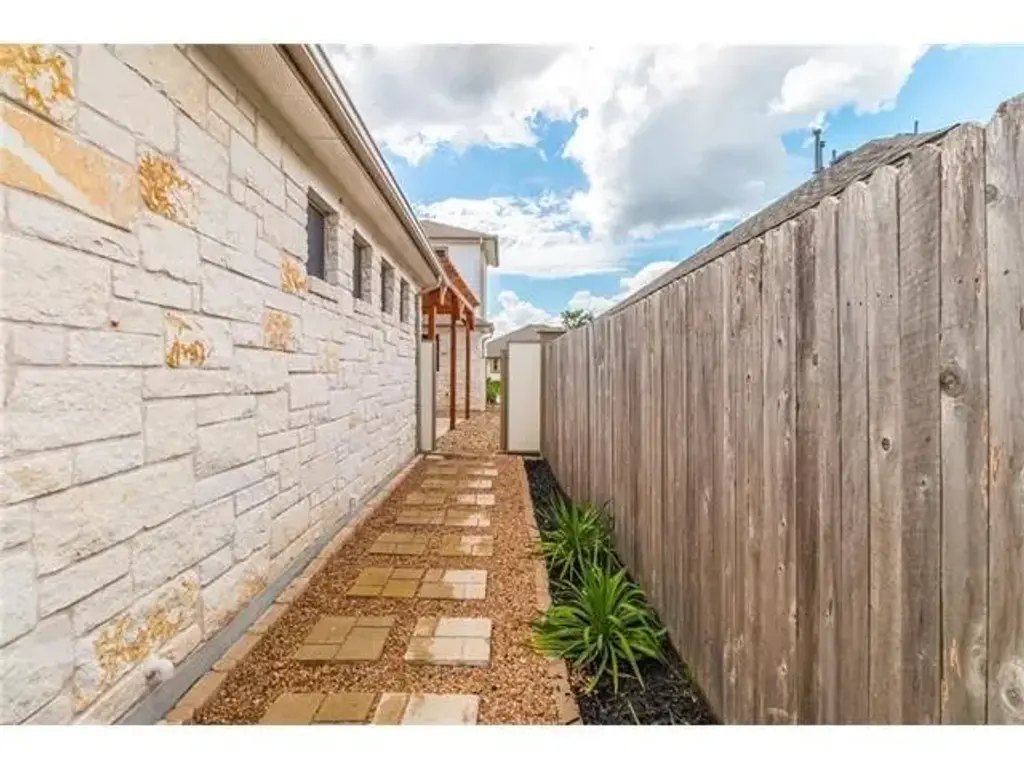 634 Irvin Drive, San Marcos