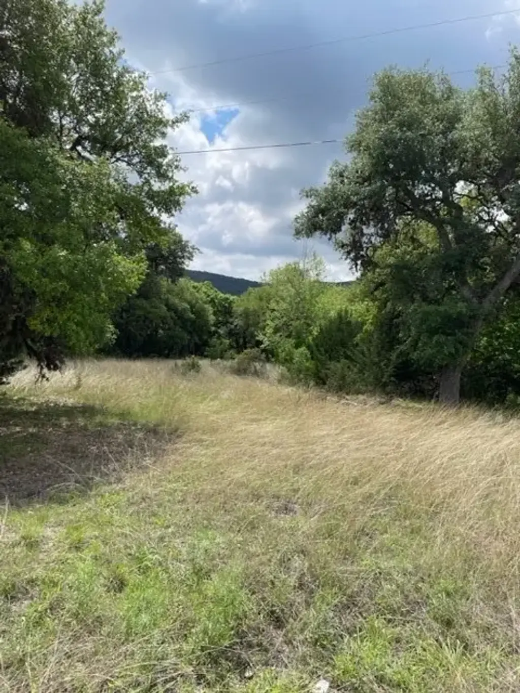 2250 Walter White Road, Leakey