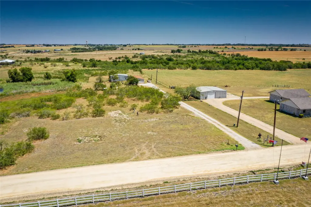 375 County Road 497, Taylor