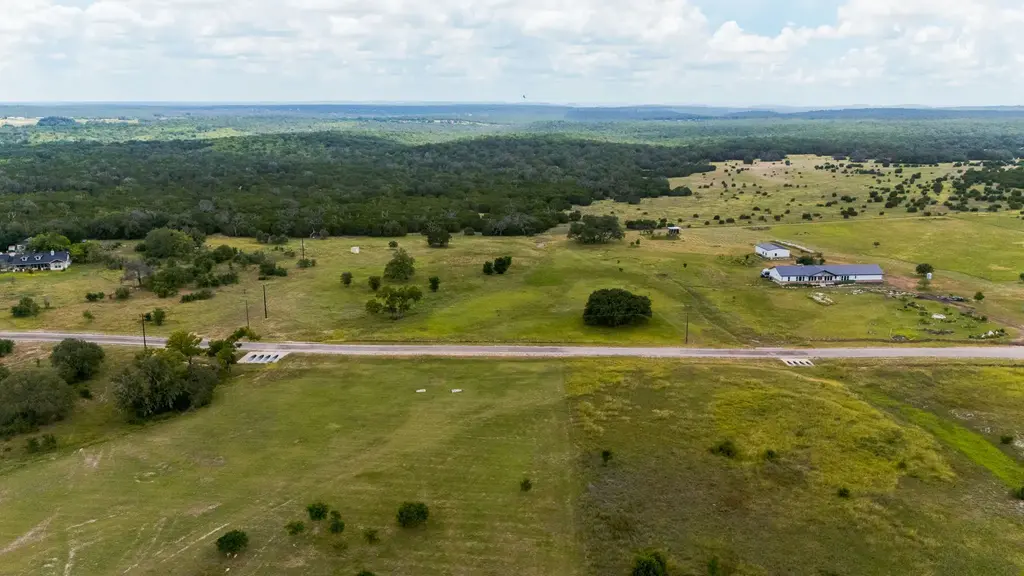 320 S Waterbuck Way, Lampasas