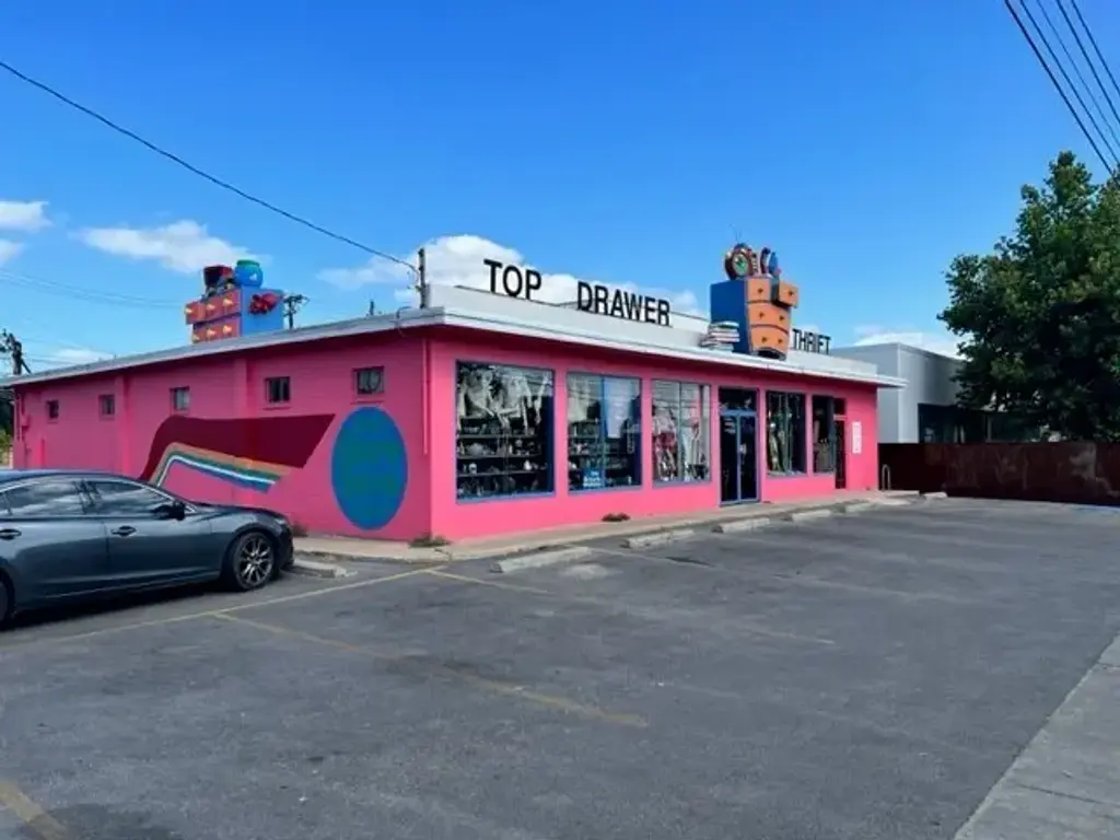 4902 Burnet Road, Austin