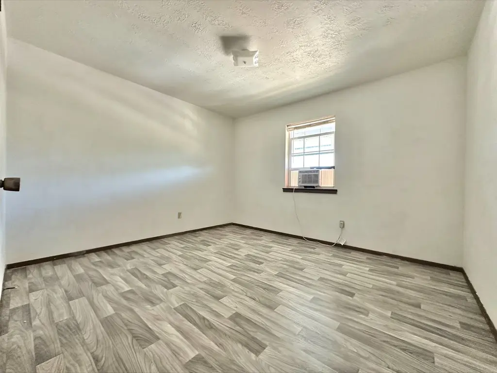 302 Calhoun Drive 2, Rockdale