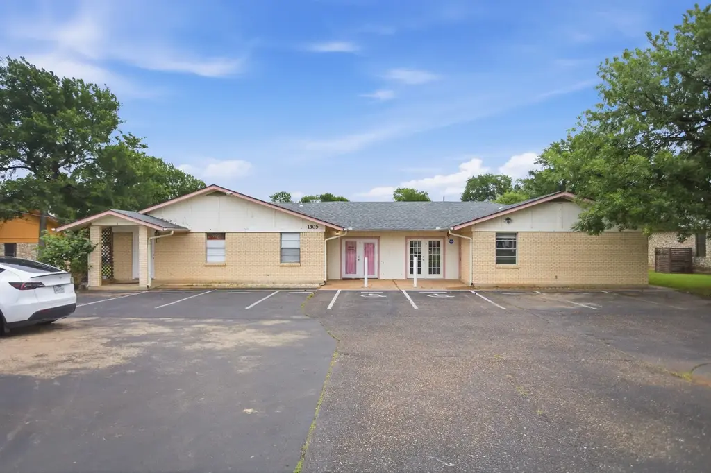 1305 S Mays Street C&d, Round Rock