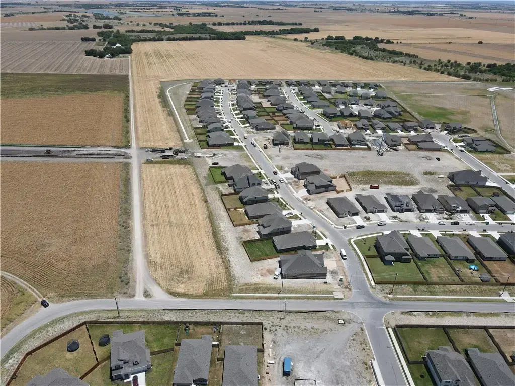 Cr 132, Hutto