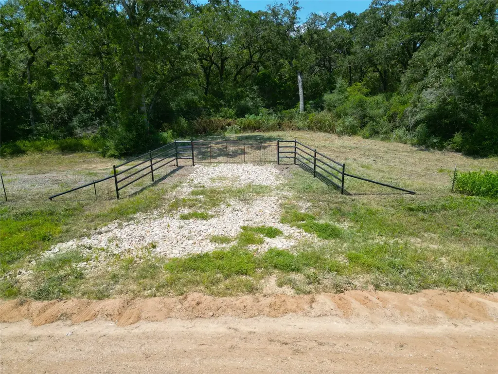 1742 County Road 413 N Tract 3, Lexington