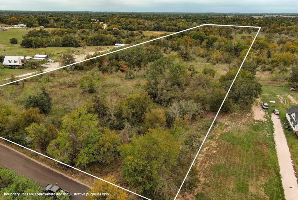 9421 County Road 247, Snook
