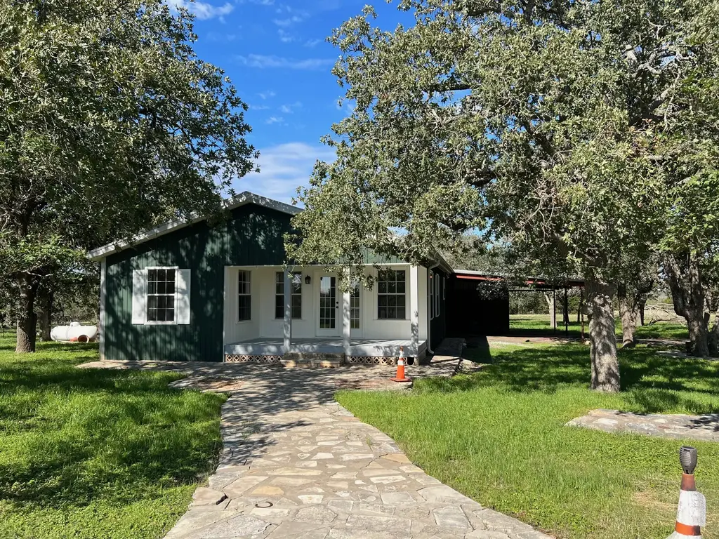 111 Chris Lane, Florence