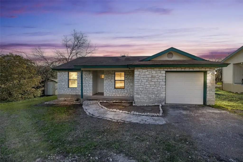 18507 Lake Terrace Drive, Jonestown