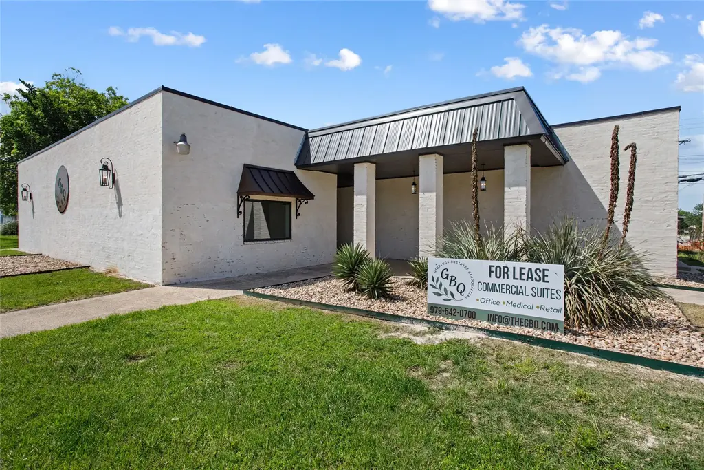 189 S Manse Avenue A3 - East Wing, Giddings