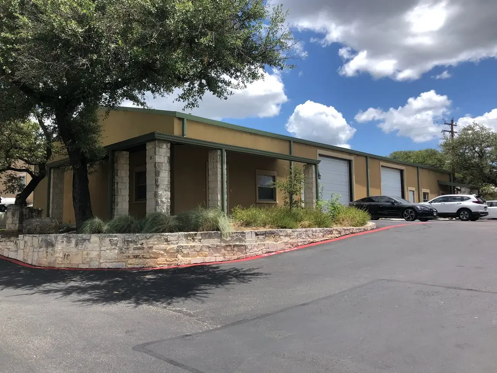 14121 W Us-290 Highway Bldg C, Units 1 & 2, Austin