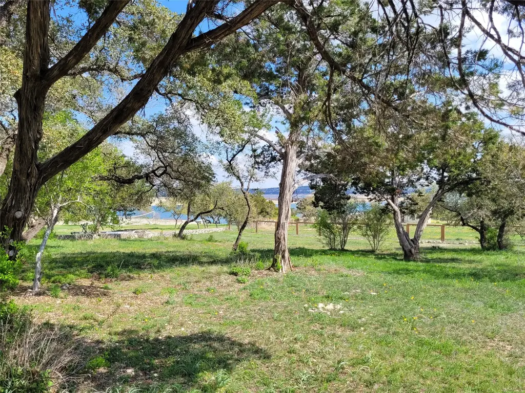 19920 Siesta Shores Drive, Spicewood