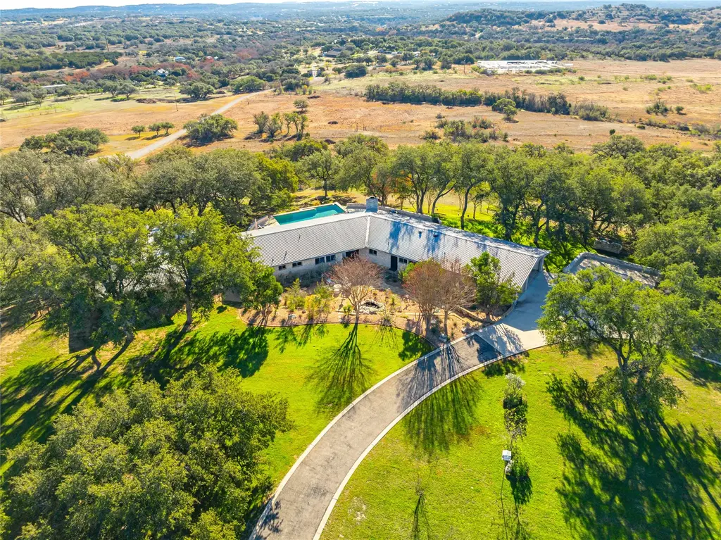 2910 Fall Creek Road, Spicewood