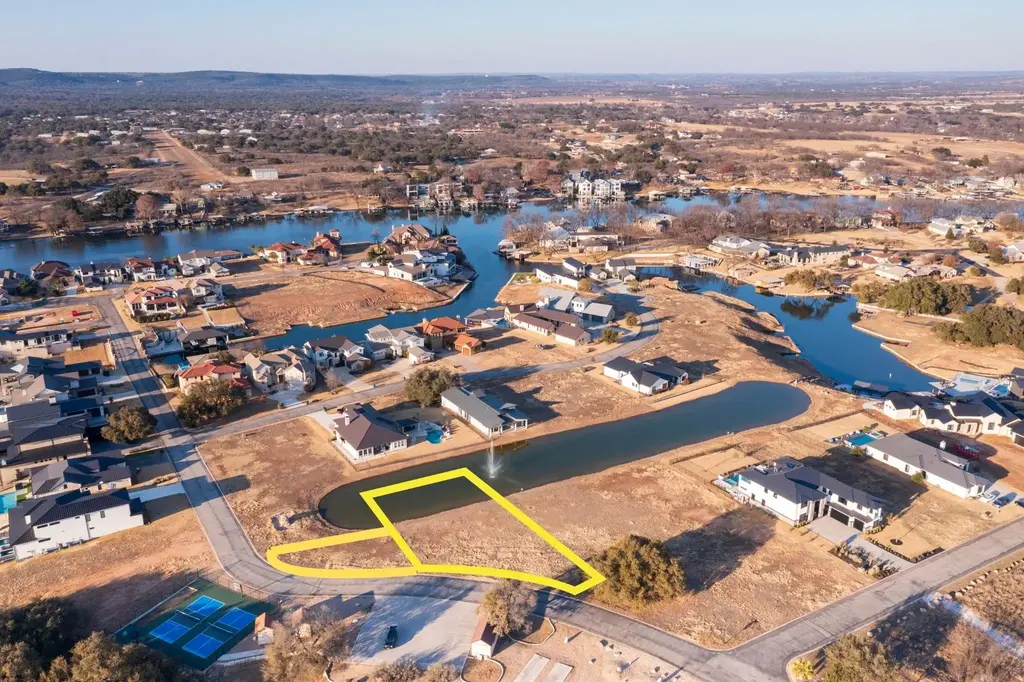 56 Clearwater Drive, Kingsland