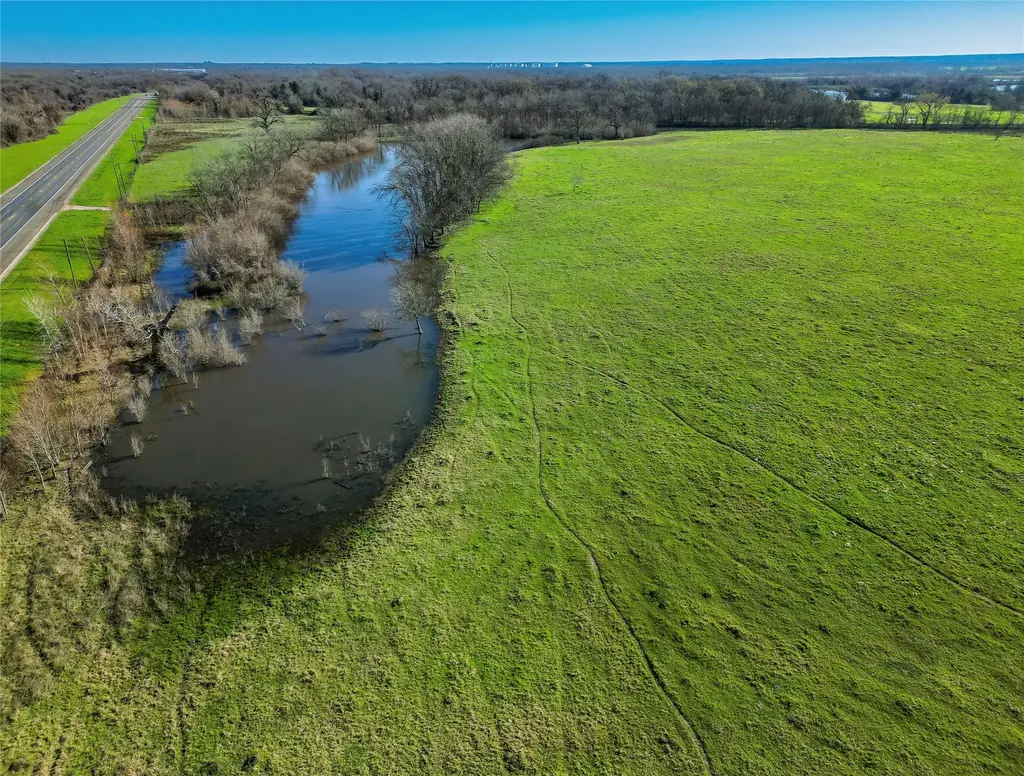 Hwy 79, Hearne
