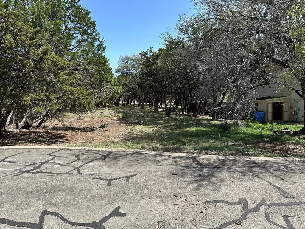 303 Augusta Cove, Point Venture