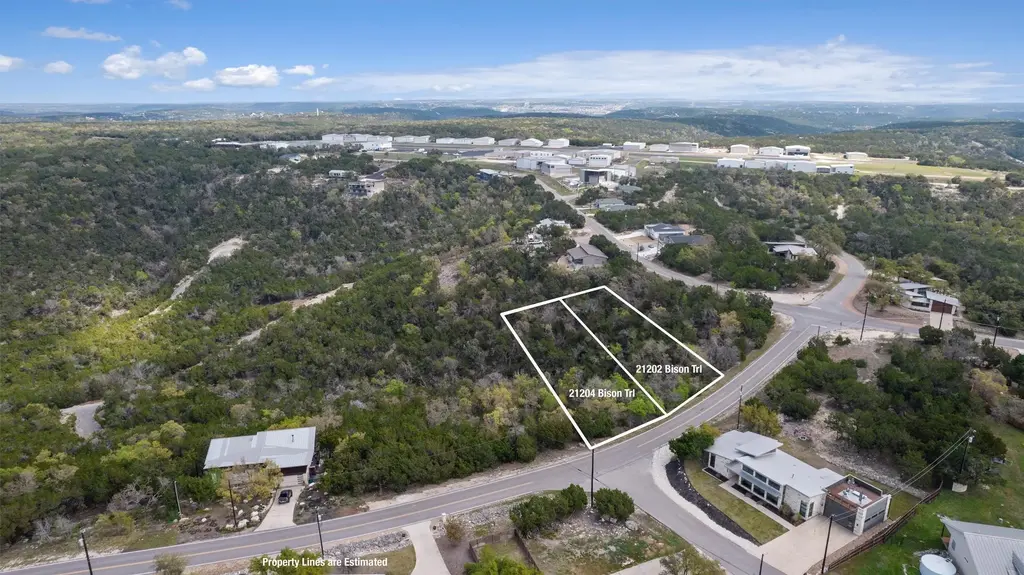 21202-21204 Bison Trail, Lago Vista