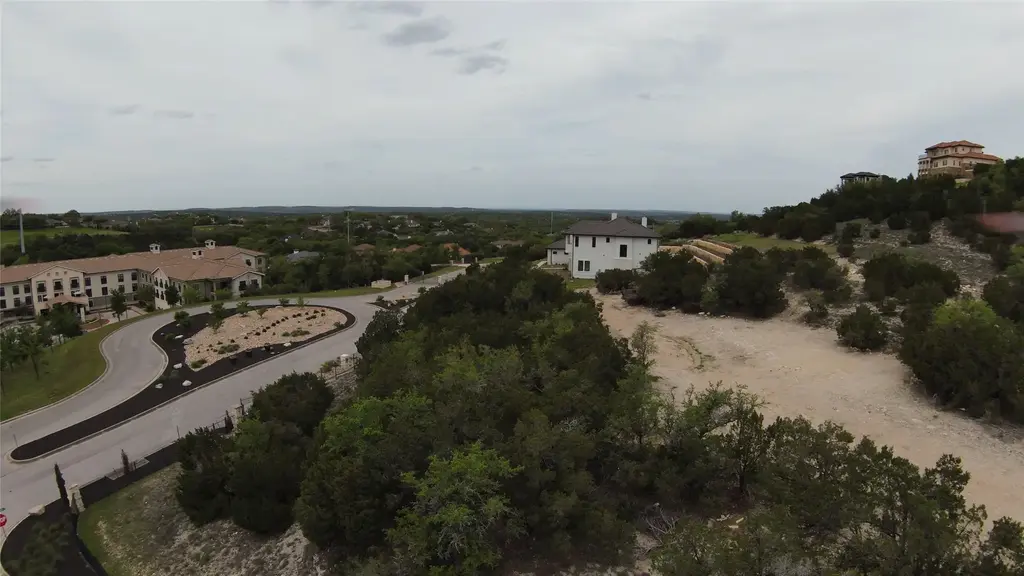 516 Bella Montagna Circle, Austin
