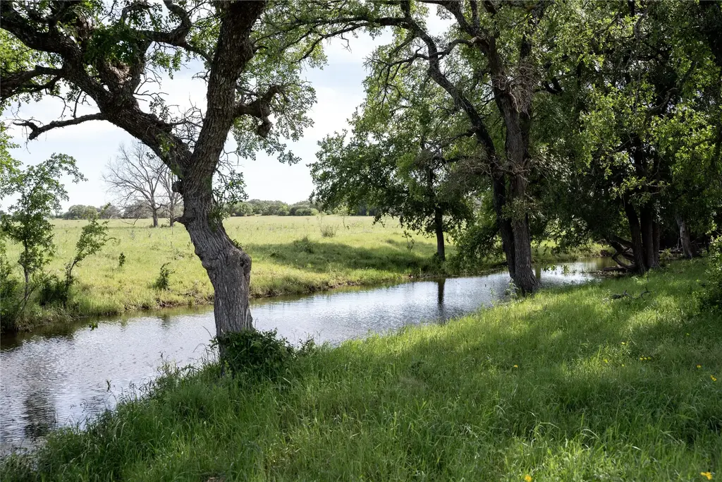 1284 Peaceable Kingdom Road, Killeen