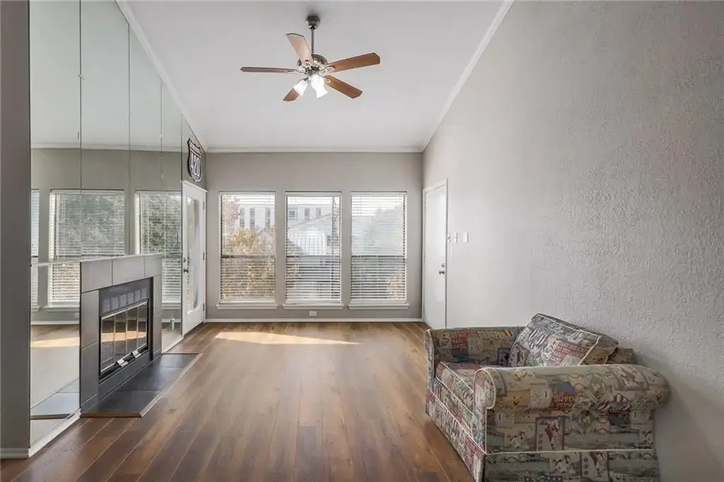 807 W 25th Street 206, Austin