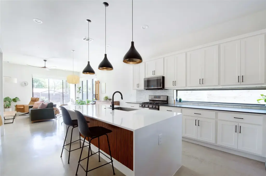 6210 Hickman Avenue A, Austin
