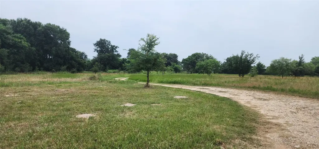 5353 Old Colony Line Road, Lockhart