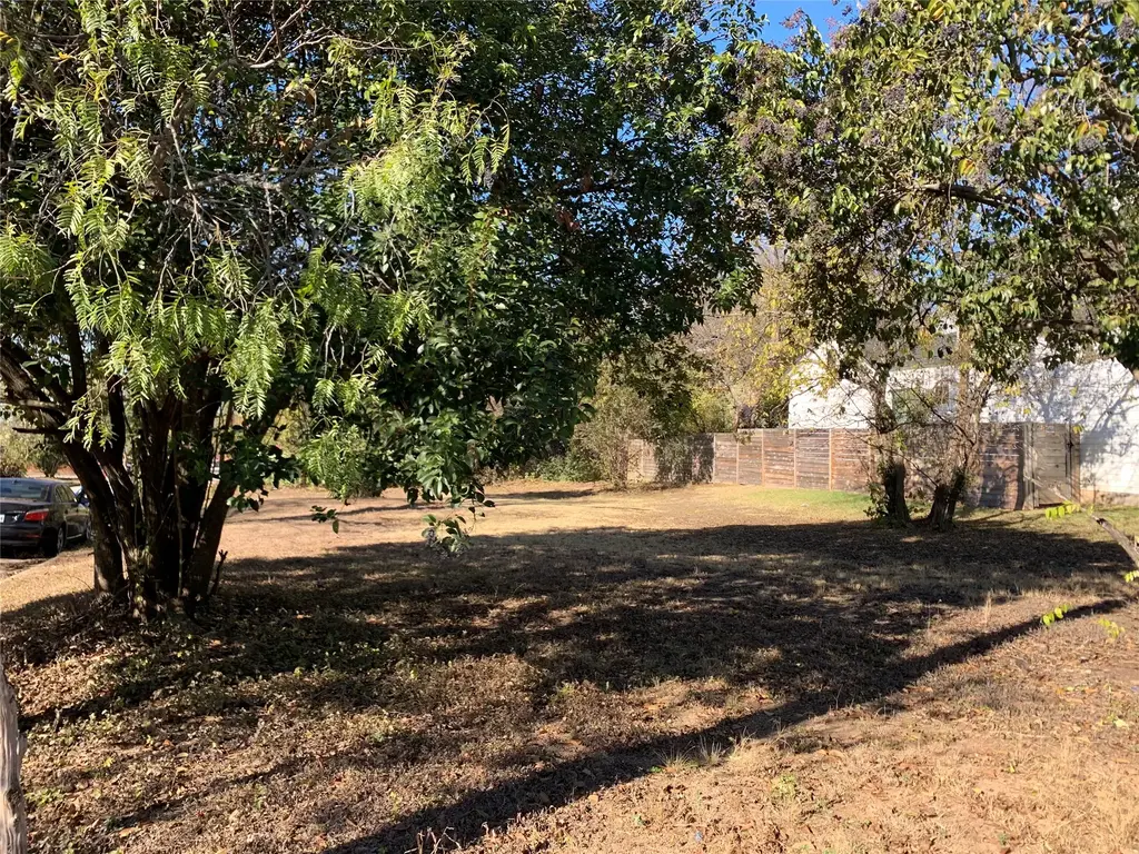 1600 Walnut Avenue, Austin