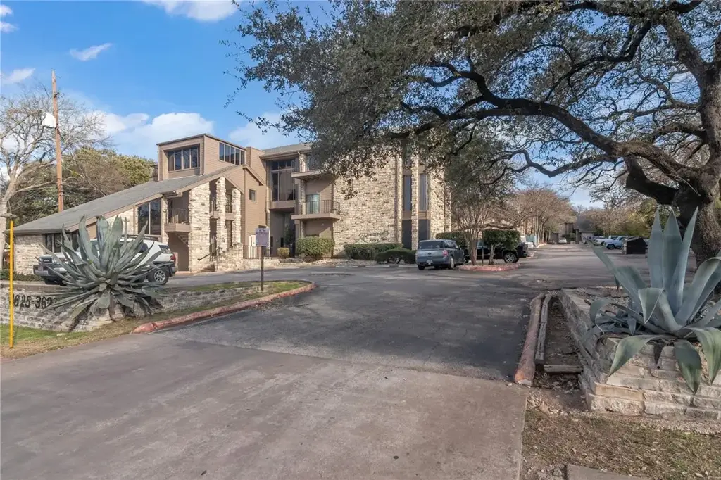 3627 Menchaca Road 112, Austin