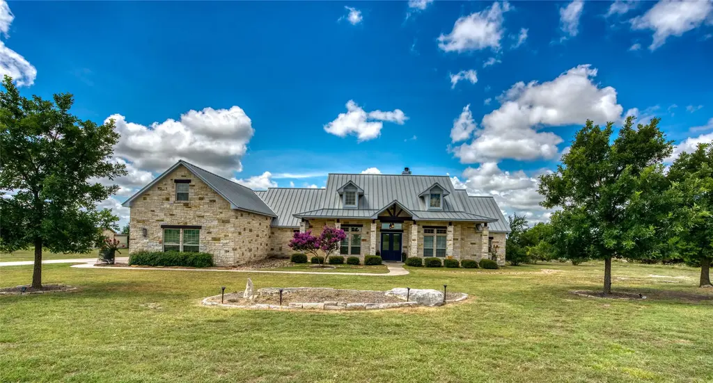114 Big Sky, Burnet