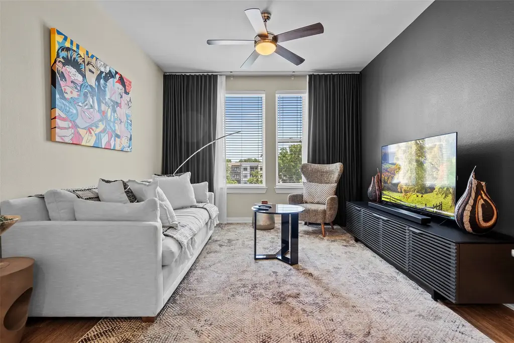 1900 Barton Springs Road 5027, Austin