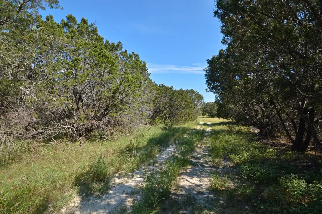 2 Cr 2268 Road, Lampasas