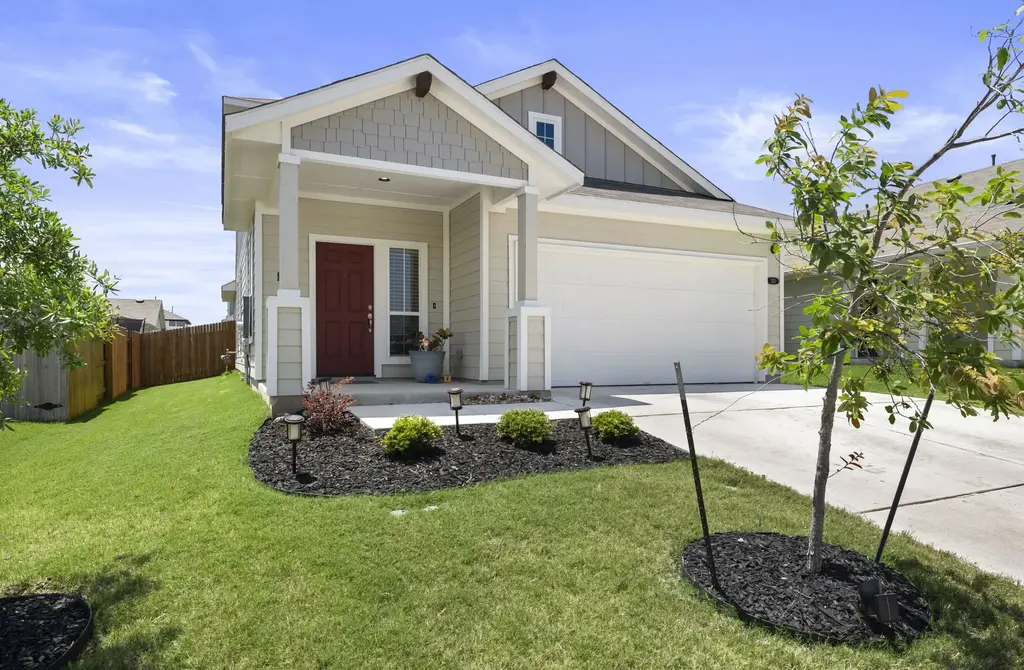 213 Stein Road, Georgetown