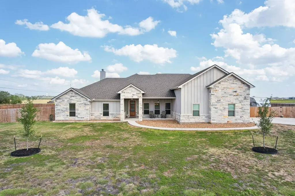103 Rustic Woods, Marion