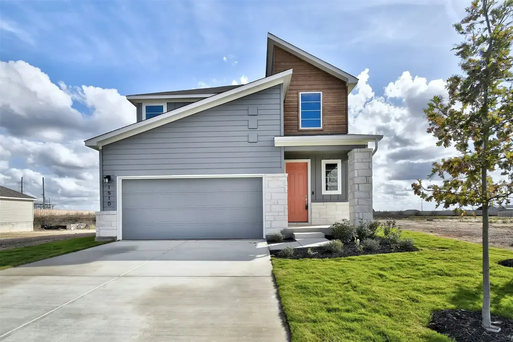 1510 Bluff Path, New Braunfels