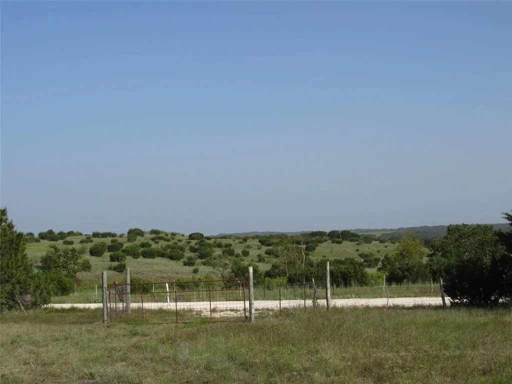 542 Co Road 2275, Lampasas