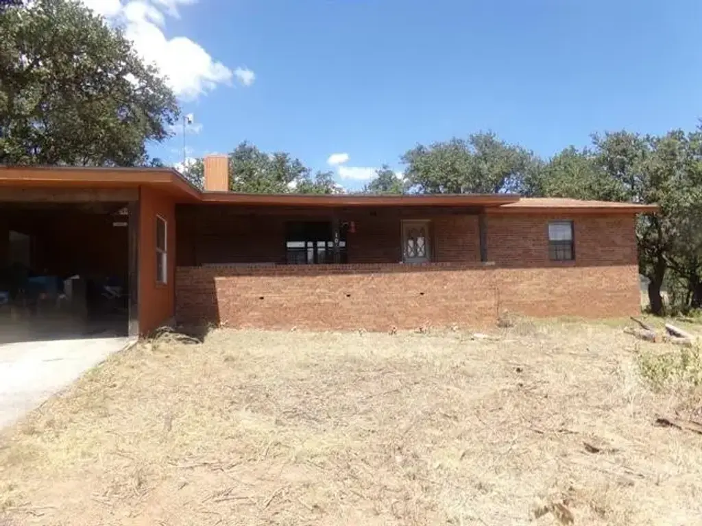 105 E Fawn Drive, Buchanan Dam