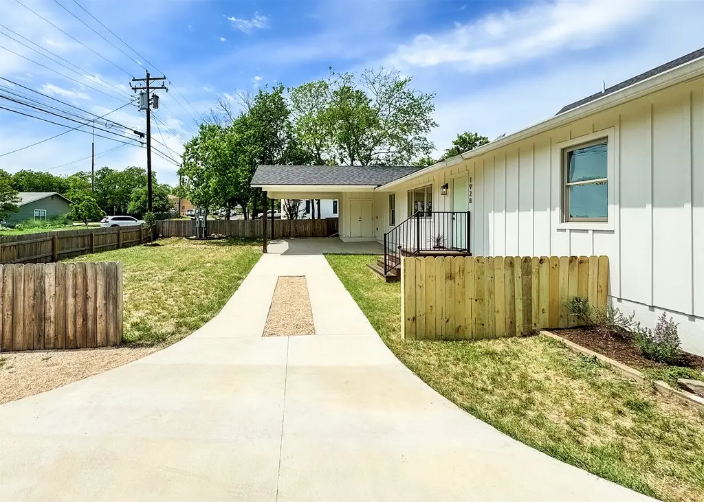 1928 Miles Avenue 1, Austin