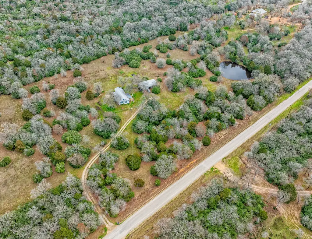 5100 Wood Duck Drive, Flatonia