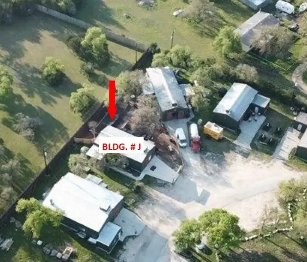 12345 Pauls Valley Road J, Dripping Springs