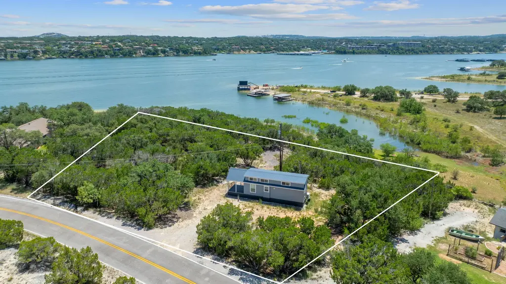635 Ivean Pearson Road, Lago Vista