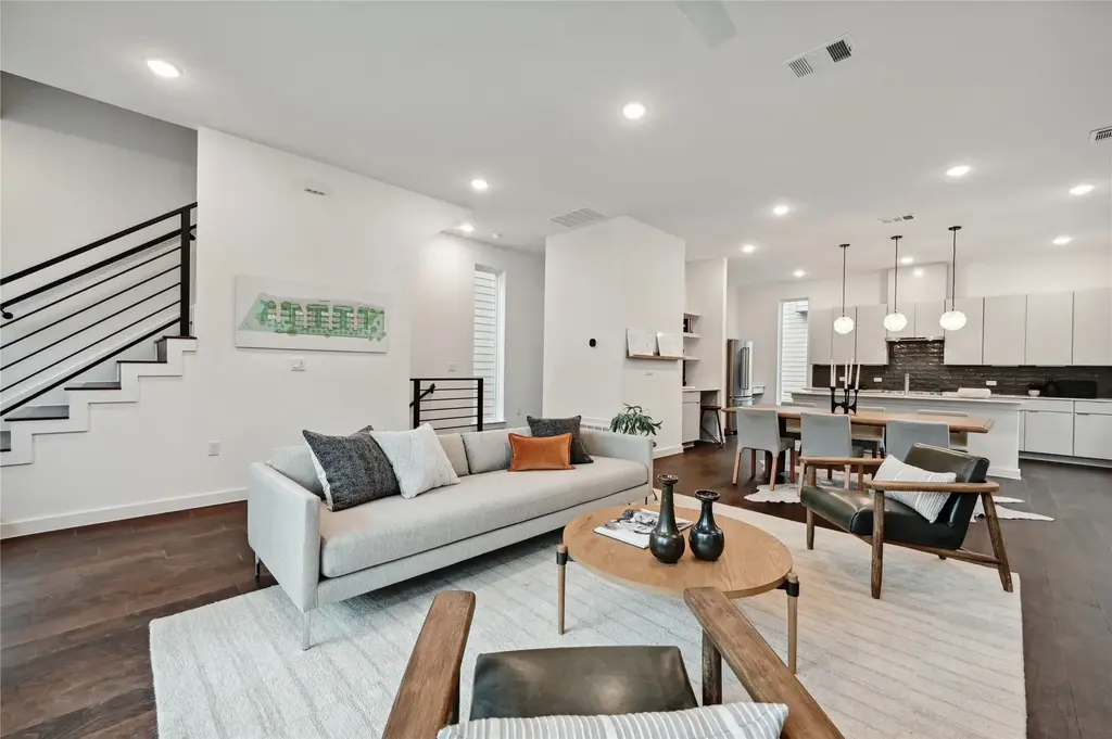 6821 Wolfcreek Pass 12, Austin